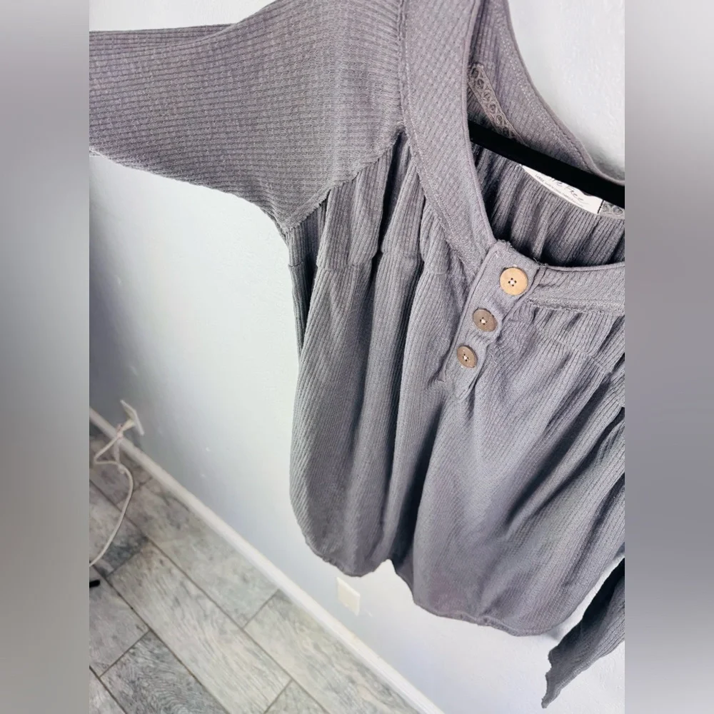 Free People we The Free Sot Must Have Henley Grey Size Large